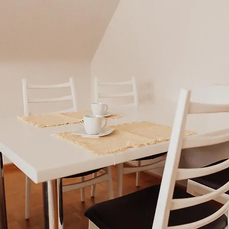 Privates Im Gruenen Apartman *