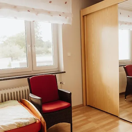 Privates Im Gruenen Apartman Ettlingen